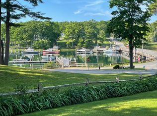 84 Organug Rd, York, ME 03909