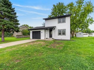 610 4th St NW, Altoona, IA 50009