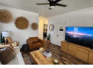 1021 Edith Blvd NE, Albuquerque, NM 87102
