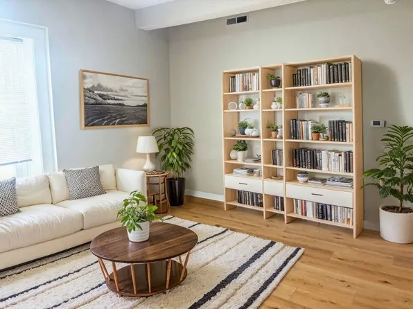 Vibrant City Living at Tower Lofts, Sidney