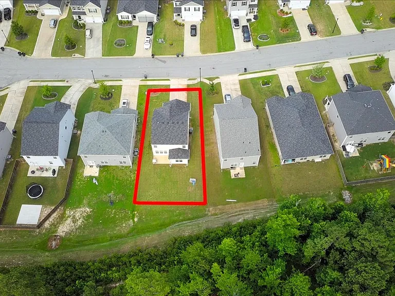 1127 Sims Dr — Photo 36