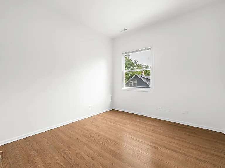 GS 7410 Winchester Flats — Photo 10