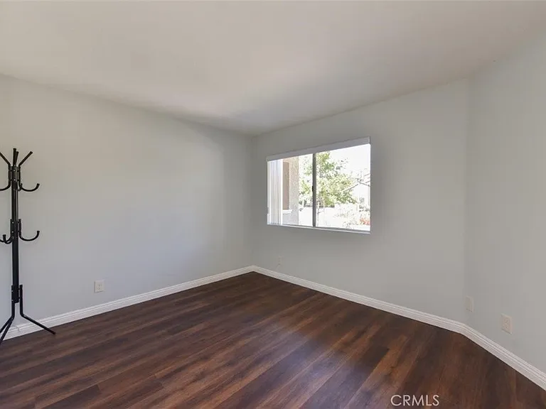 391 Stanford Ct #1 — Photo 8