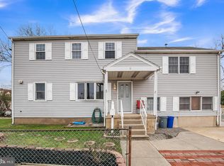 11 W Kings Hwy, Bellmawr, NJ 08031