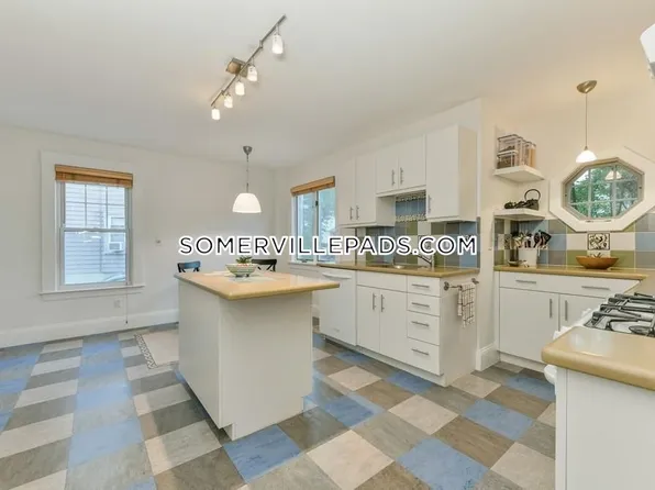 18 Curtis Ave #1, Somerville, MA 02144