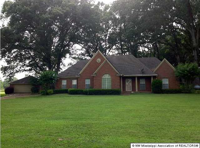 1st image of 112 Oakwood Dr