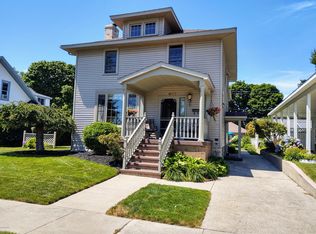 407 N Gaylord Ave, Ludington, MI 49431
