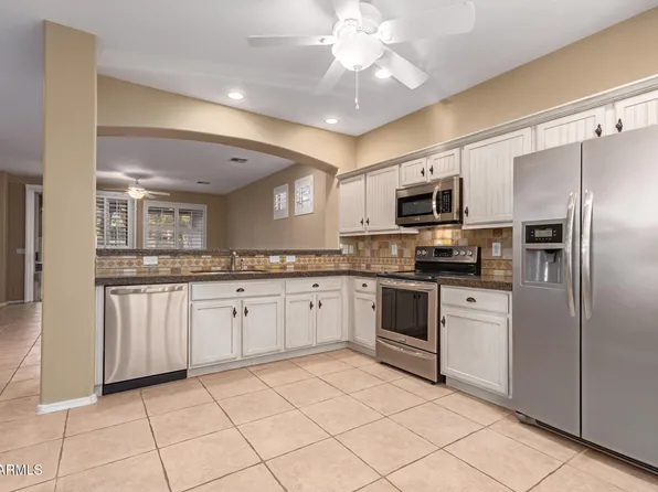 2041 S Jefferson Street, Mesa, AZ 85209