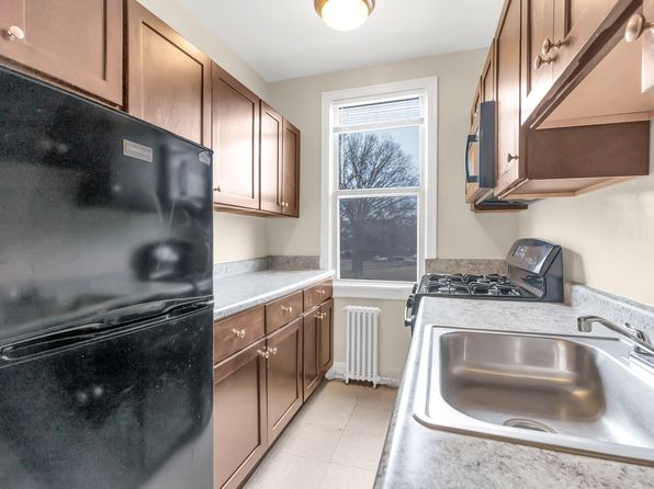315-325 Franklin St NE #315-303