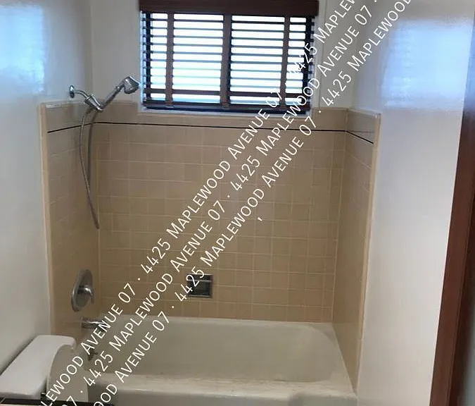 4425 Maplewood Ave #7 — Photo 10