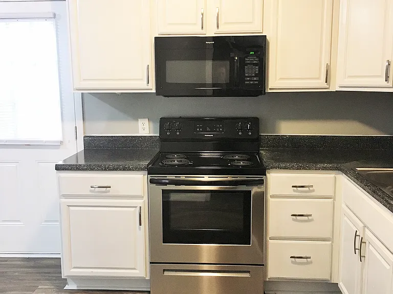 Forest Park Apartments — Photo 23