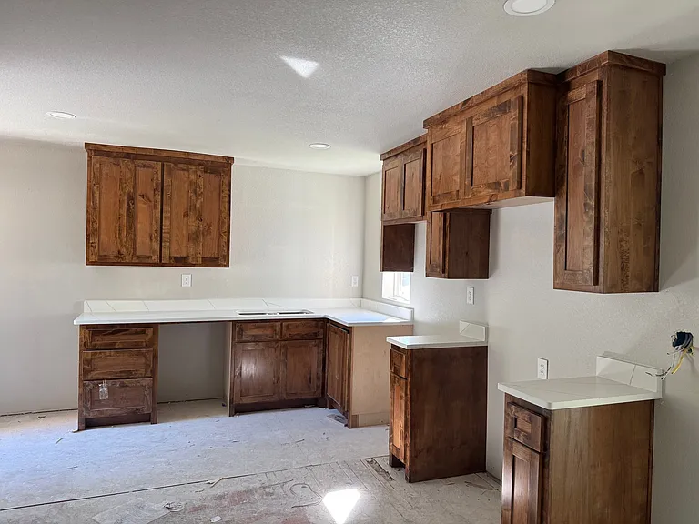 934 W Long St — Photo 1