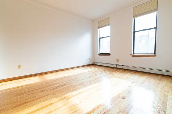 Rented by Greenpoint Properties | media 8