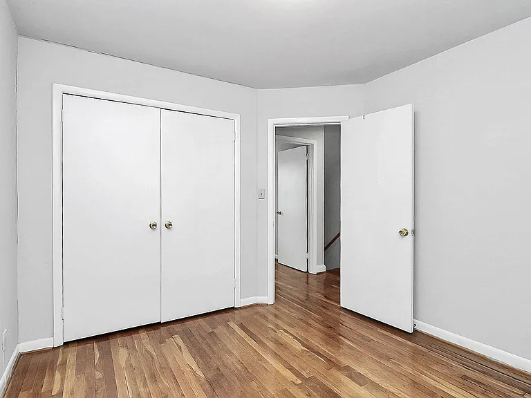 4220 Castleton Rd — Photo 6