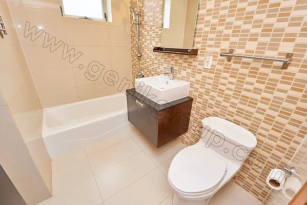 Rented by Genik Group Corp | media 27