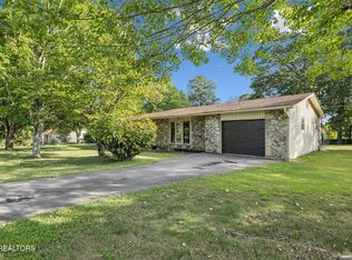 341 Ellis Rd, Lenoir City, TN 37771