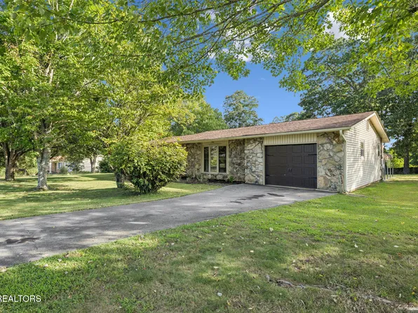 341 Ellis Rd, Lenoir City, TN 37771