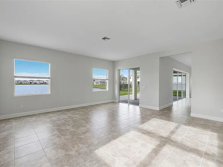 5206 Liberty Ln — Photo 28