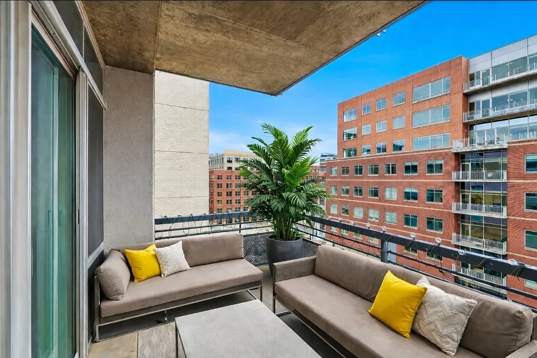 1 bed, 775 sqft, $2,000 — Photo 4