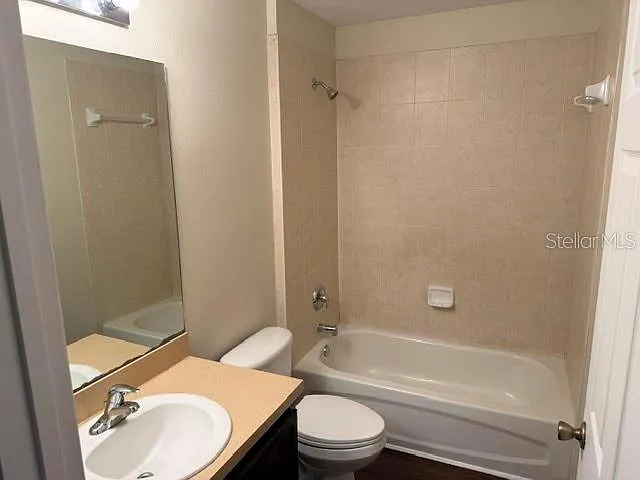 513 Hamlet Ct — Photo 12