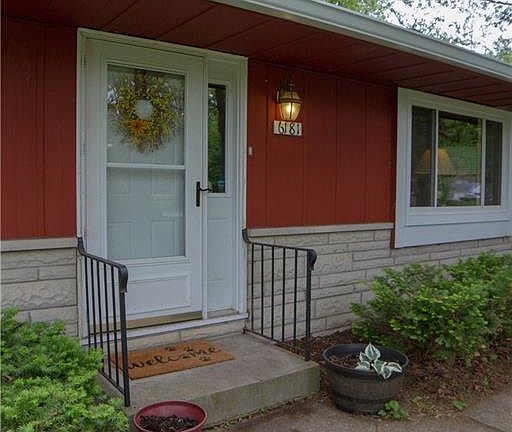 2nd image of 6181 N Parker Ave