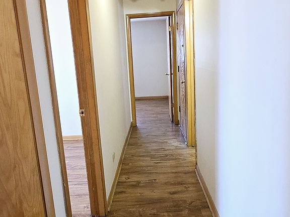 3rd image of 7801 Oak Park Ave #11276384