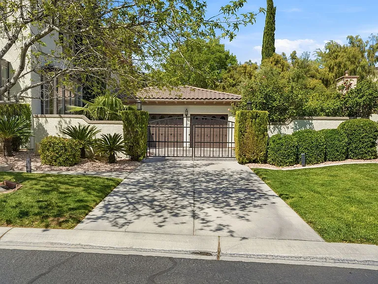 1409 Chambolle Ct — Photo 3
