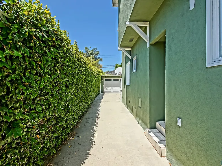 8005 Gonzaga Ave — Photo 38