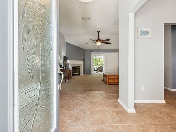 4th image of 23627 Flora Parke Blvd