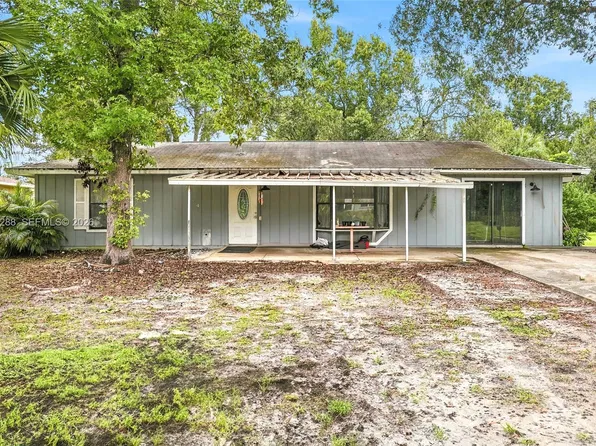 7904 James Rd, Fort Pierce, FL 34951