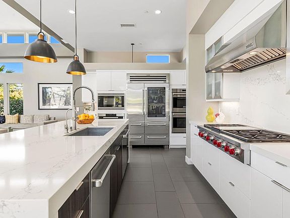 5th image of 29 Topaz Ct