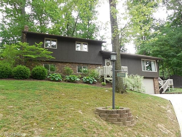 1st image of 2400 Oak Tree Dr NW
