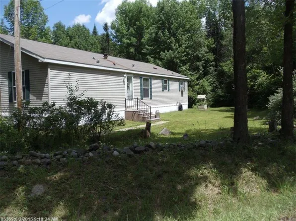 77 Walker Rd, Norridgewock, ME 04957