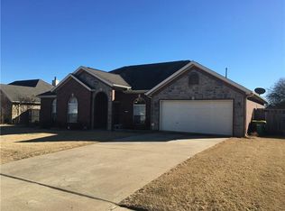 751 Chateau Ave, Springdale, AR 72764