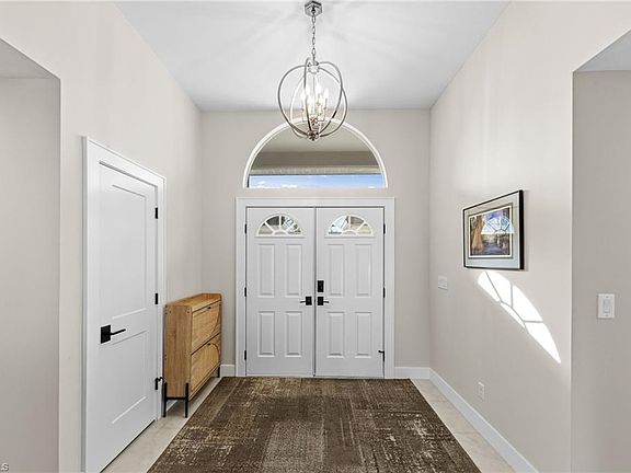 4th image of 4724 Riverside DR