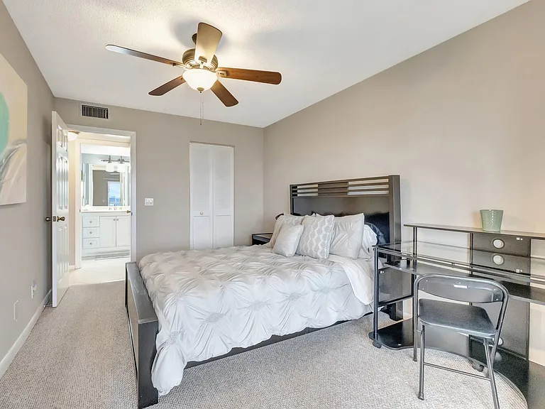 4049 Wolverton Dr #C — Photo 35