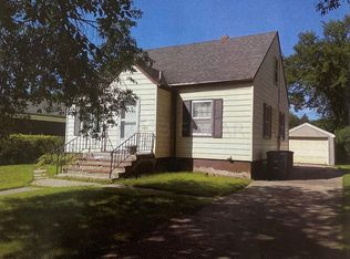 1013 4th St S, Moorhead, MN 56560