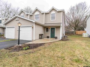 44 Cheryl Ct, Troy, NY 12180