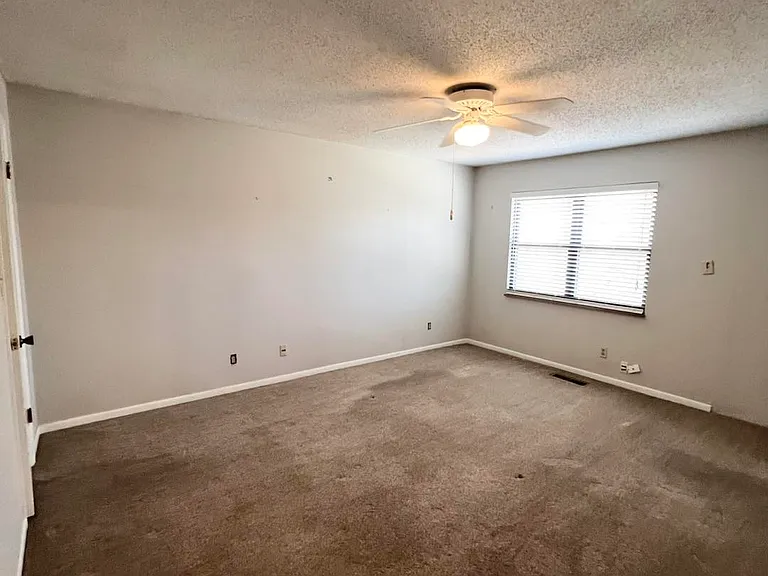 8500 Olde Colony Trl #35 — Photo 9