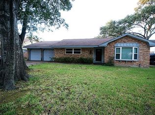 986 Chamboard Ln, Houston, TX 77018