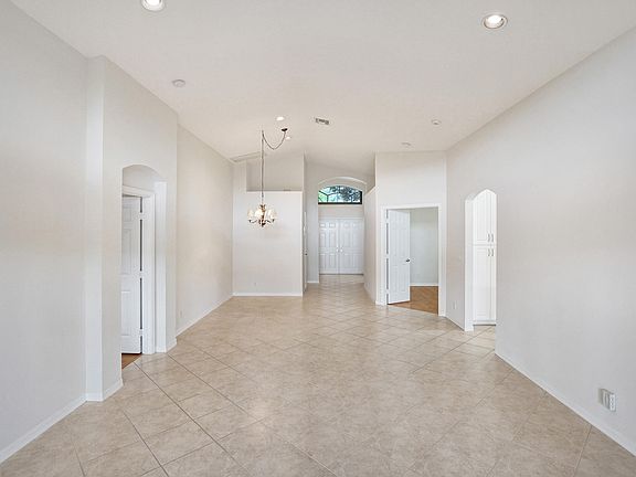 5th image of 7536 Caprio Drive