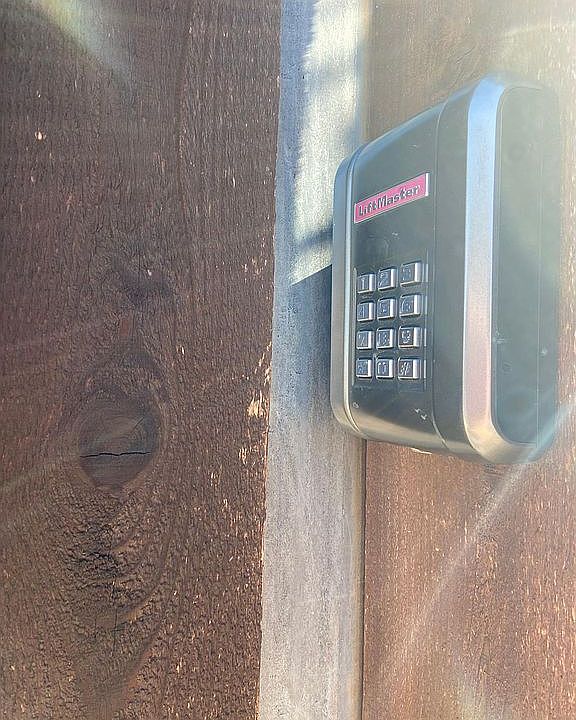 Gate keypad