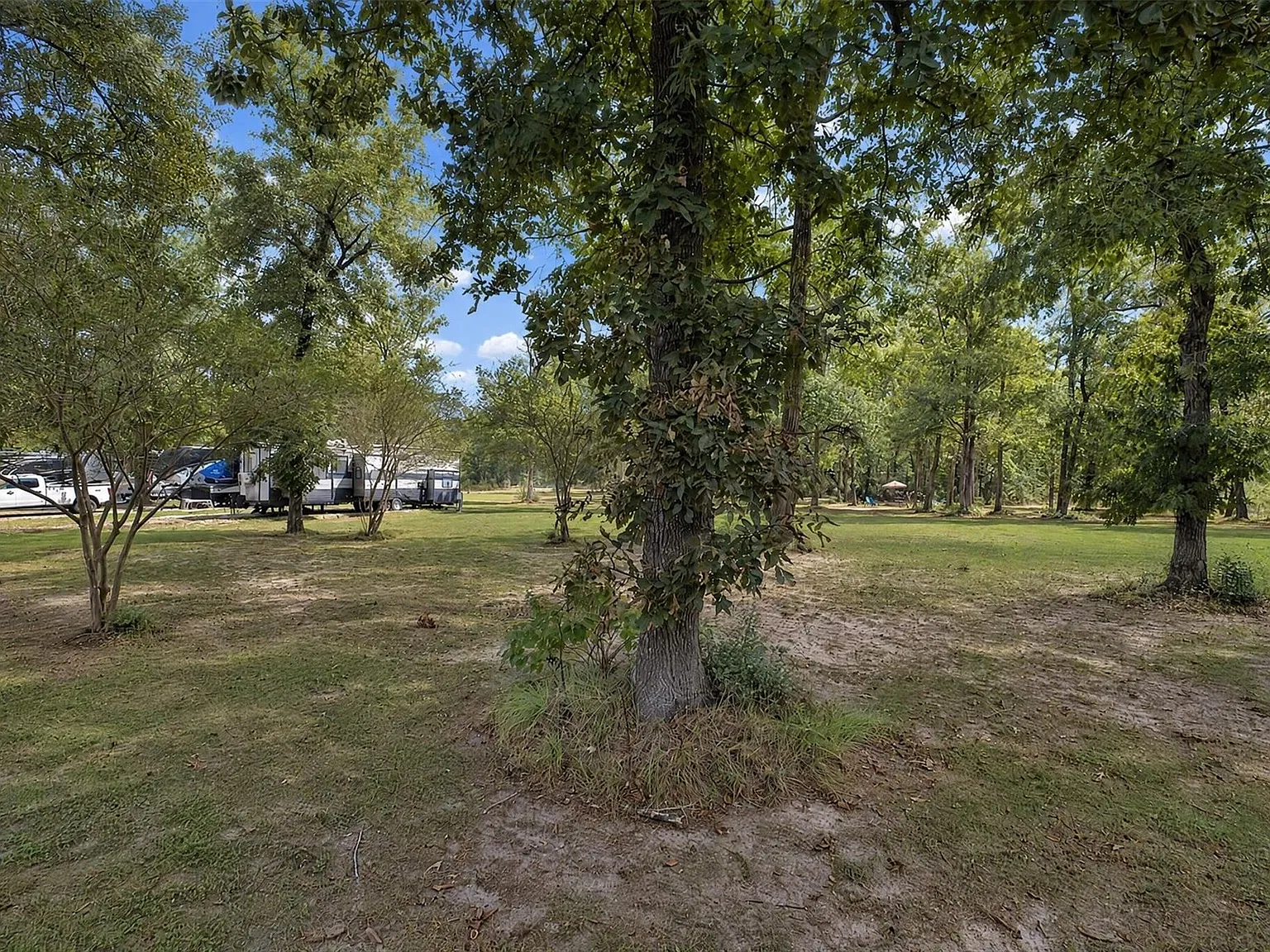 4 bed, 2.0 bath, 1872 sqft, $2,000 — Photo 4