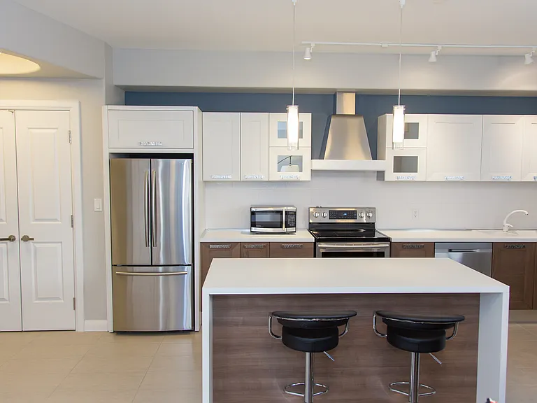 347 Hyland Dr — Photo 25
