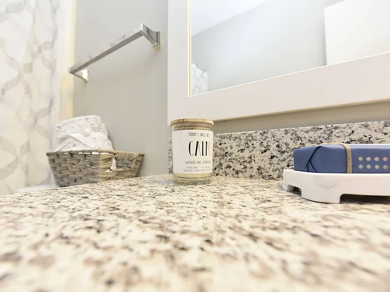Granite in En Suite Master Bathroom