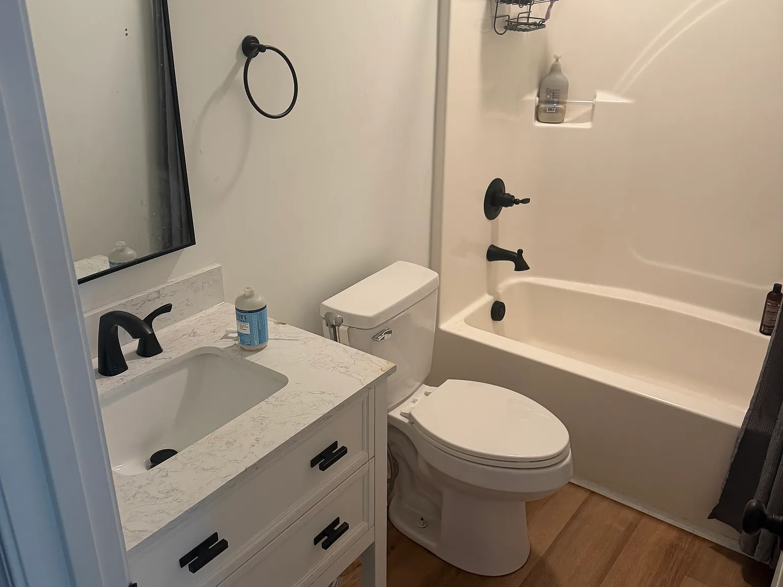 3 bed, 1200 sqft, $950 — Photo 2