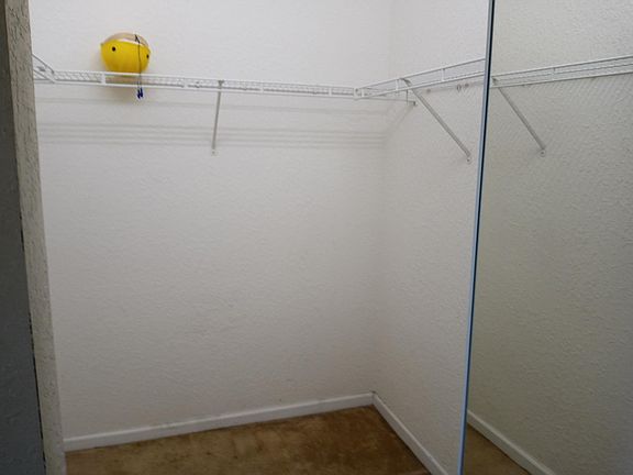 3rd image of 1426 SE Navajo Ln