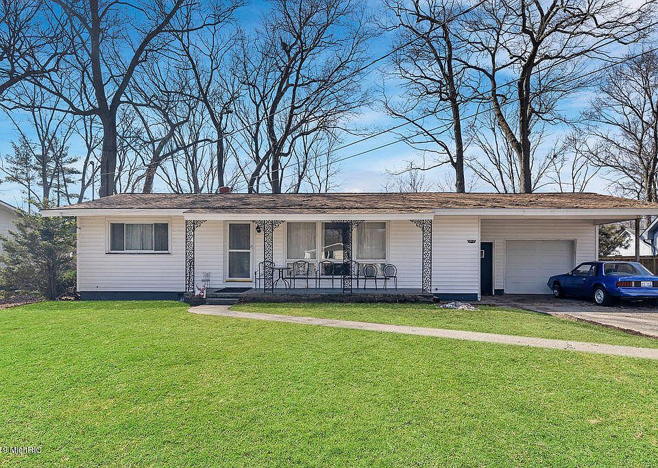 1st image of 15111 Deremo Ave