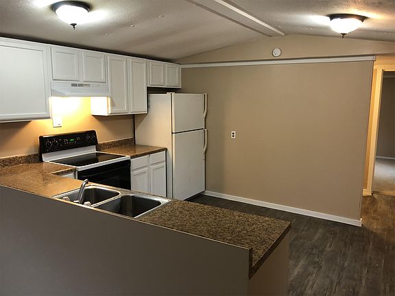 3rd image of 57 Volewood Ln