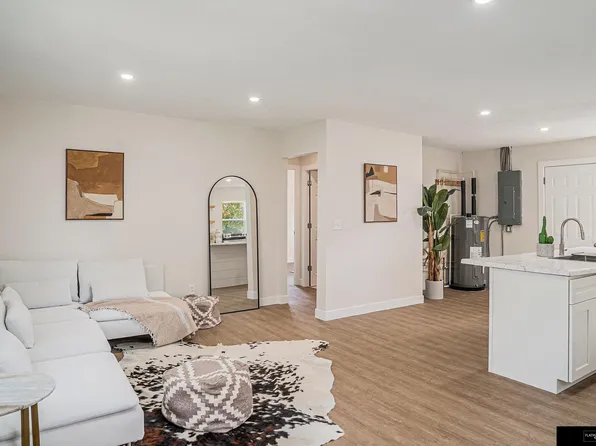 3541 N 36th Ave, Omaha, NE 68111